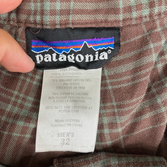 Patagonia Shorts Mens 32 Brown Plaid Casual Outdoor Hiking Classic Summer - Picture 6 of 9
